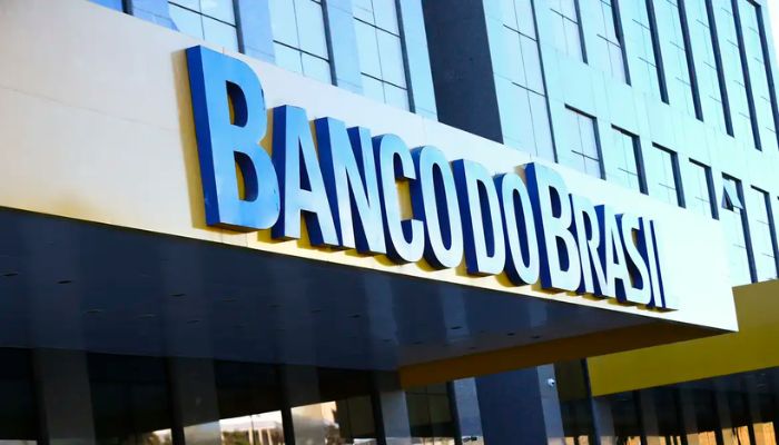  Lucro do Banco do Brasil cai 54% com avanço da crise no agro 